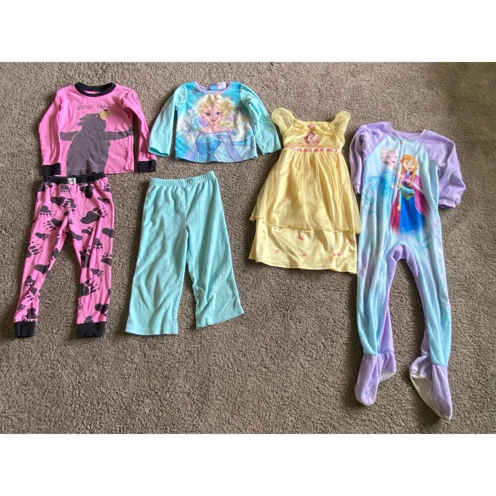 Bundle of 14 Girls Pajamas/Sleepers/Nightgowns-  Size 18m-5t - Picture 9 of 16